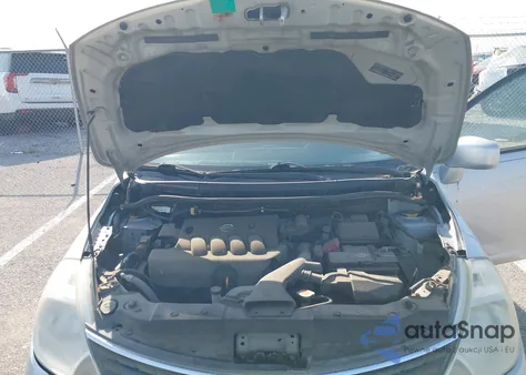 2009 Nissan Versa 1.8S z USA, uszkodzony, nr VIN 3N1BC13E29L427888